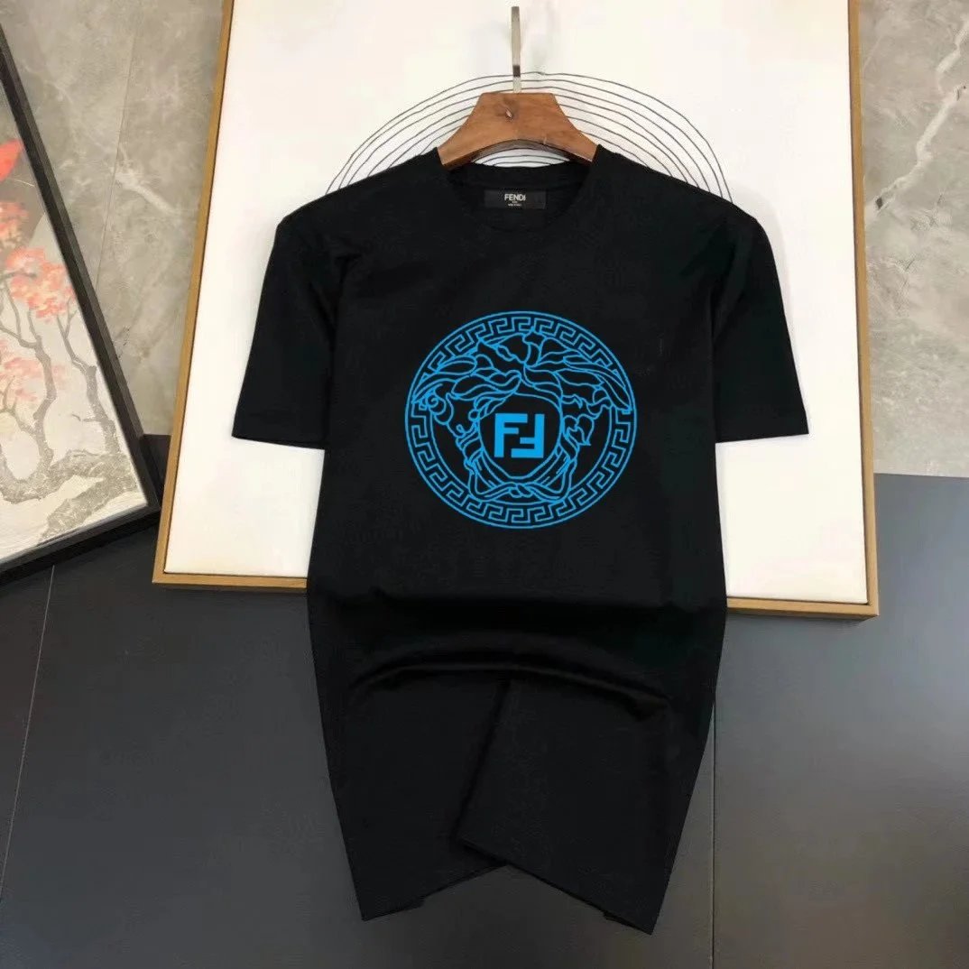 Fendi T-Shirts Short-Sleeve Logo Graphic T-Shirt — 30