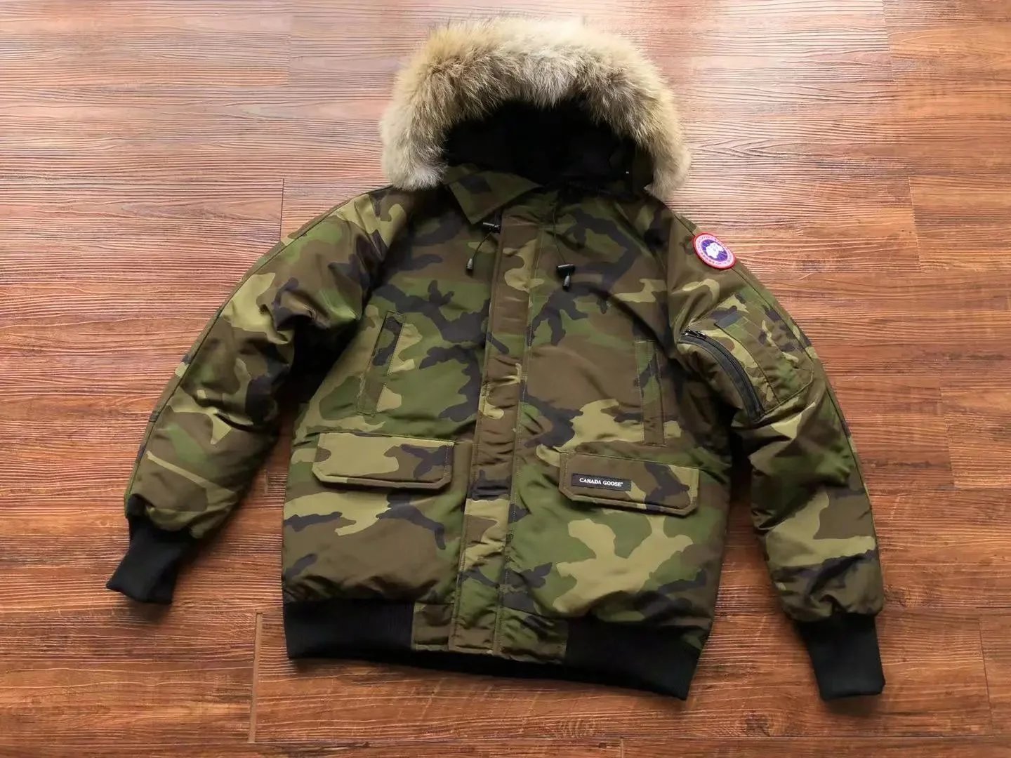 Canada Goose Down Jackets Fur-Trim Hooded Jacket — 34
