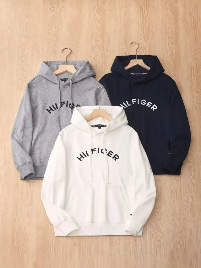 Tommy Hilfiger Hoodies & Sweatshirts Logo and product detail image 1