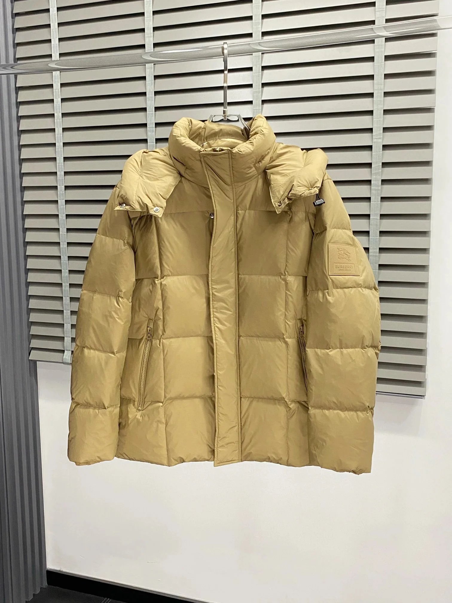 Burberry Down Jackets Quilted hooded puffer jacket image 6