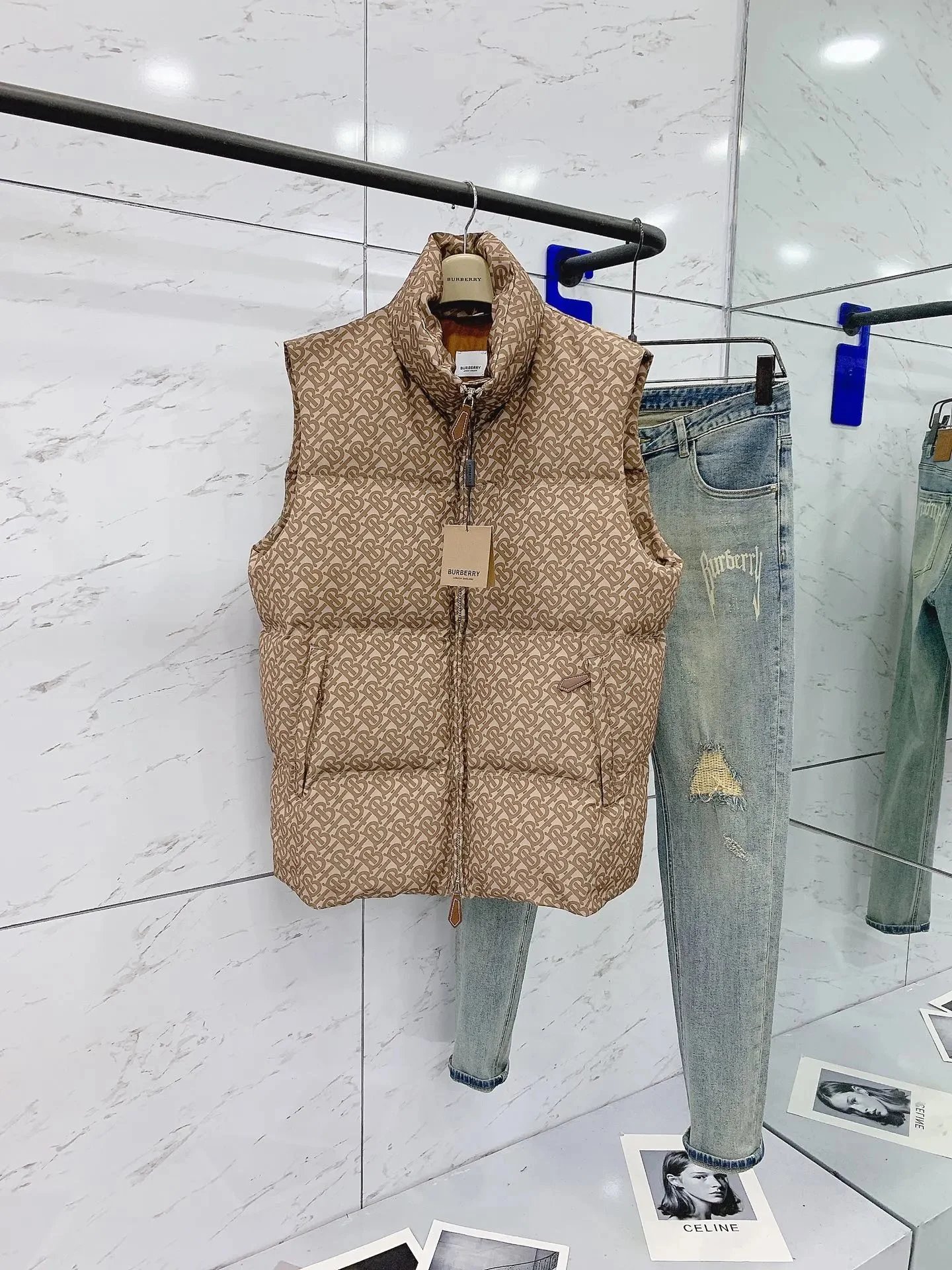 Burberry Down Jackets Quilted hooded puffer jacket — 26