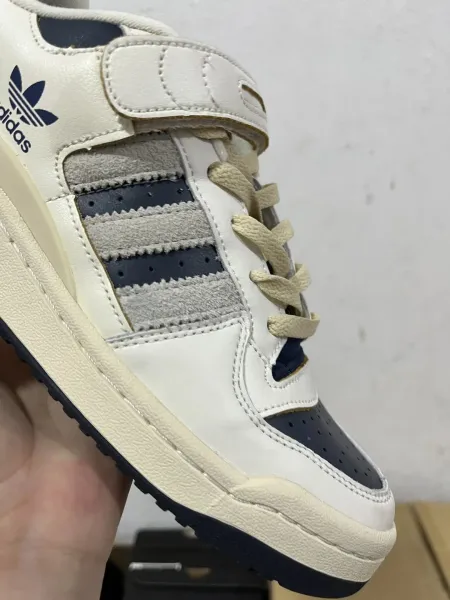 Adidas Originals Forum 84 Low White and Navy Blue Sneakers - 10