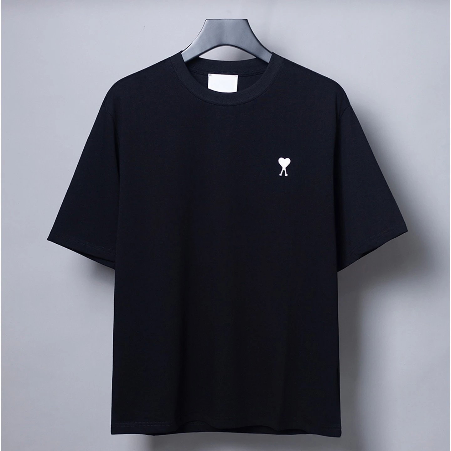 AMI Paris T-Shirts MQ605 Embroidered de Cœur Logo Crewneck T-Shirt — 617 black