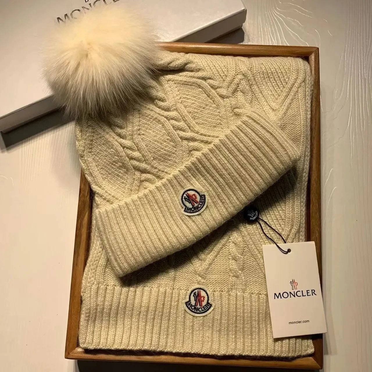 Moncler Knitted beanie, scarf and gloves set — 36