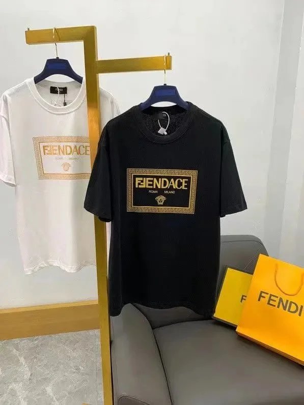 Fendi T-Shirts Short-Sleeve Logo Graphic T-Shirt — 22