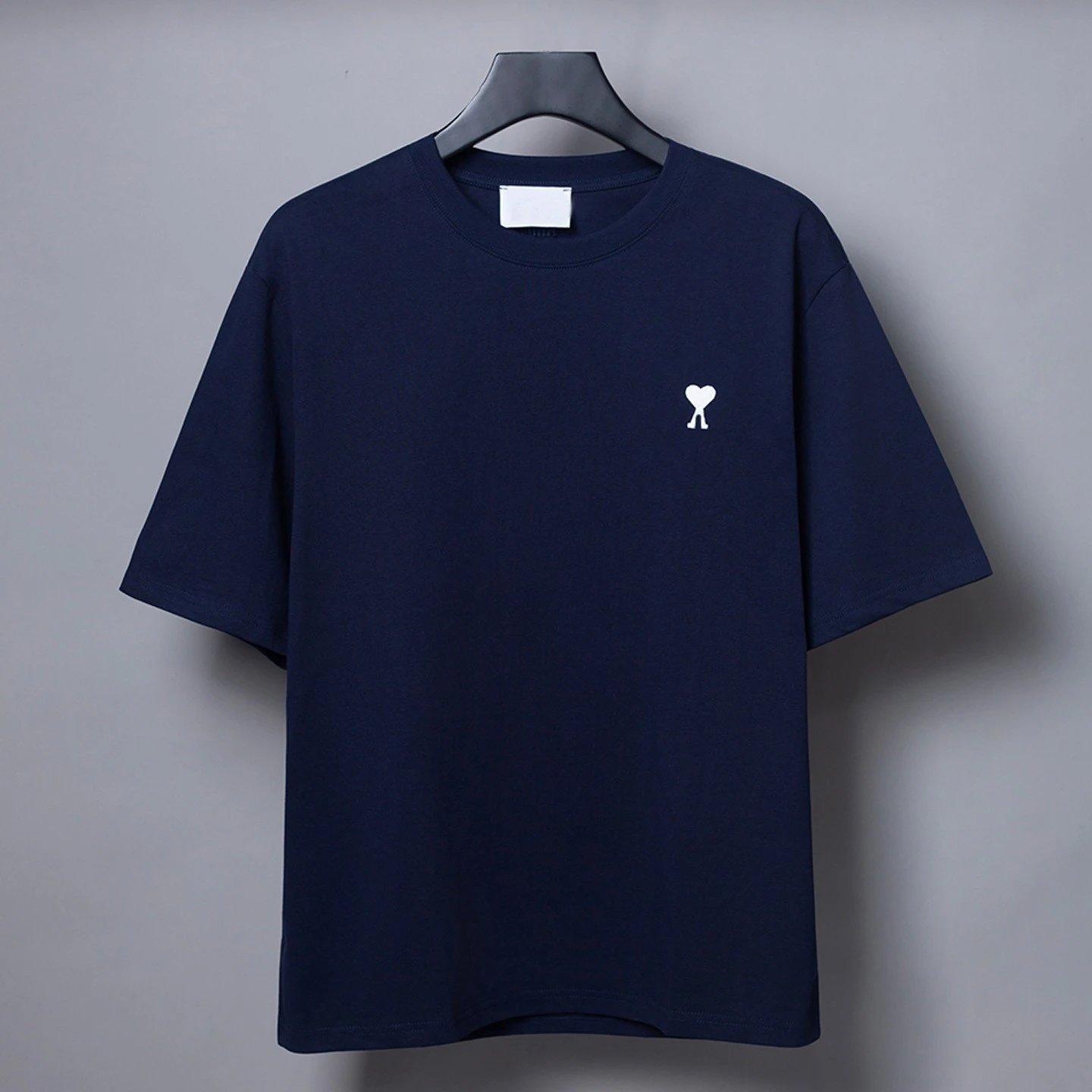 AMI Paris T-Shirts MQ605 Embroidered de Cœur Logo Crewneck T-Shirt — 617 Tibetan blue
