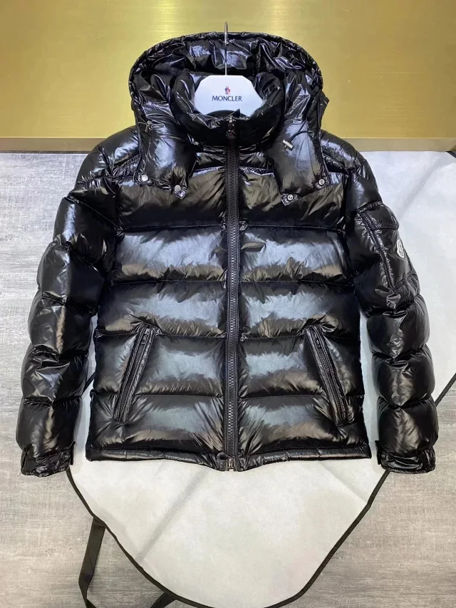 Moncler Down Jackets Hooded shiny puffer jacket product detail image 7