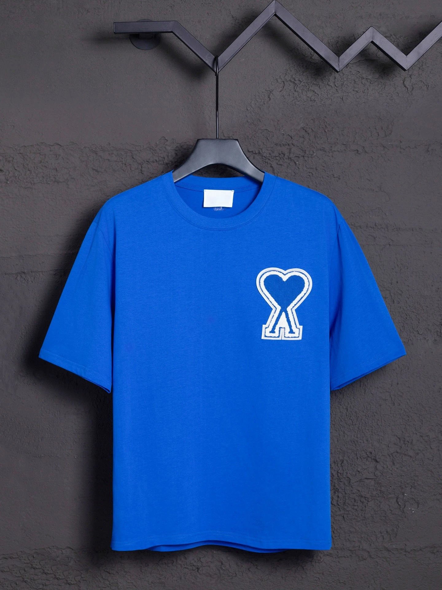 AMI Paris T-Shirts MQ605 Embroidered de Cœur Logo Crewneck T-Shirt — 602 Blue