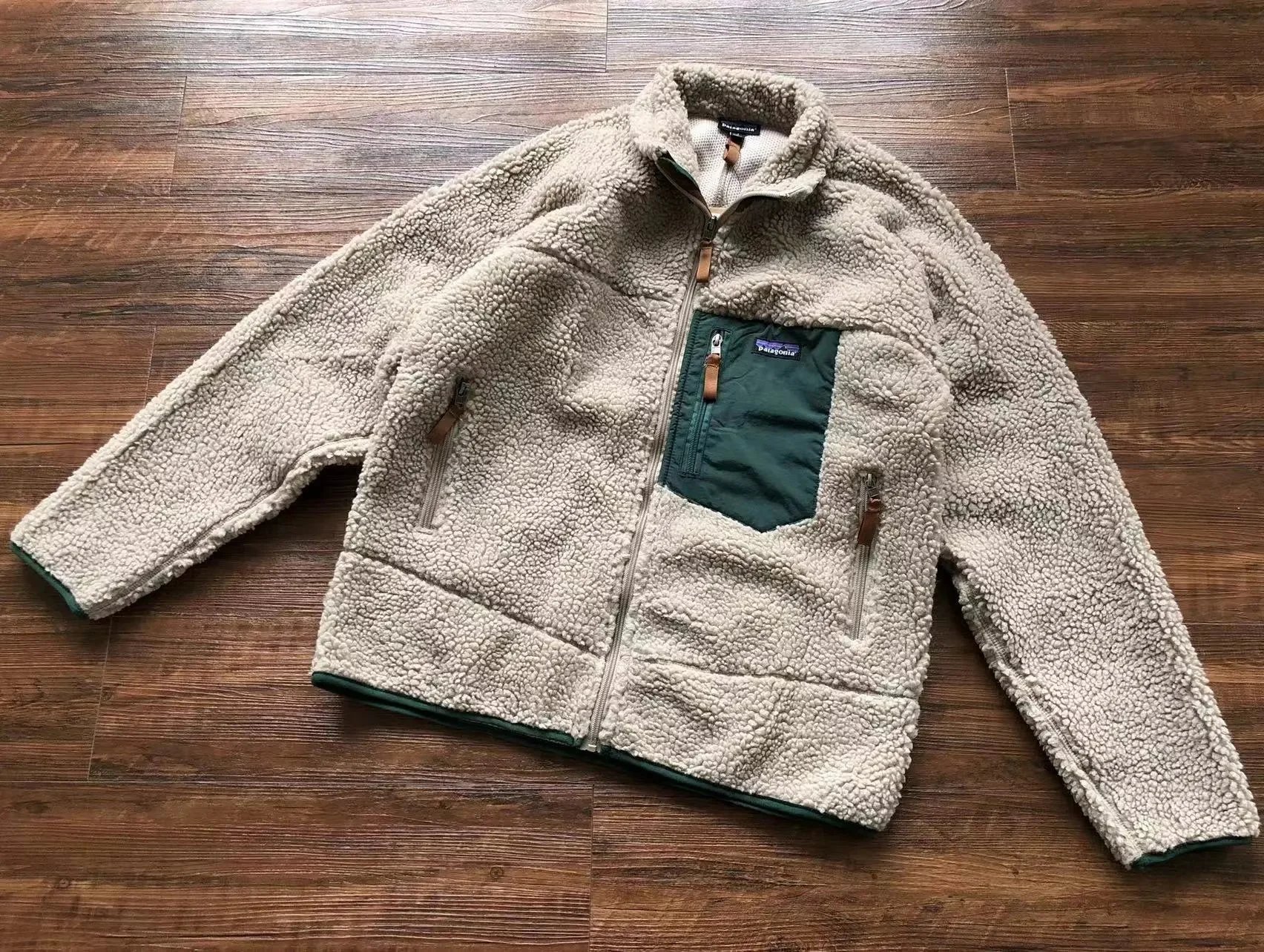 Patagonia Mixed fleece and puffer outerwear styles — 33