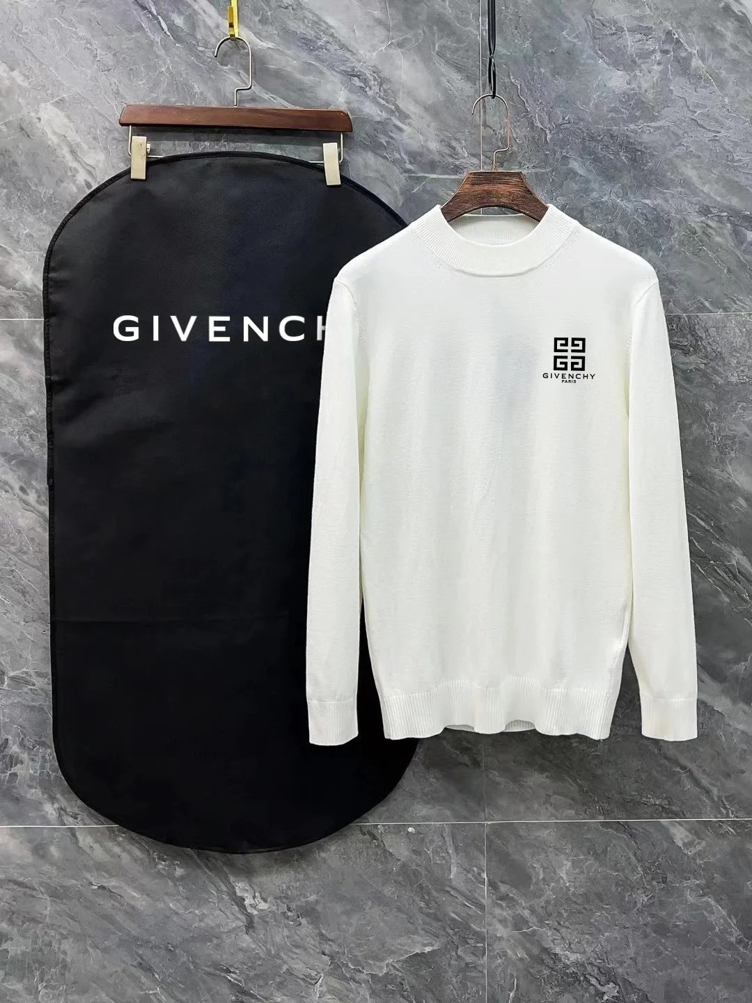 Givenchy Paris Logo Knit Sweater Black - 9