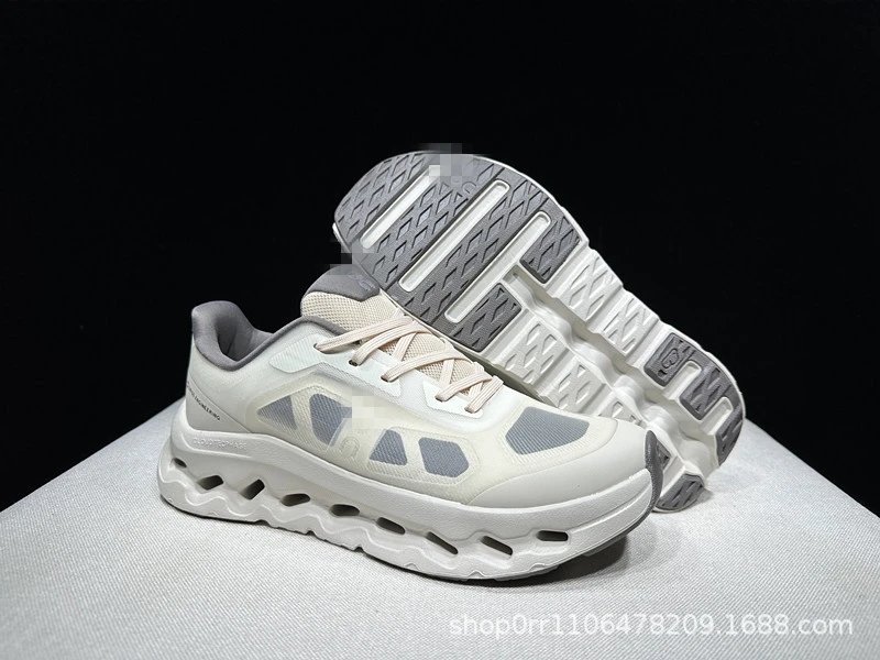 On Sneakers Cloudtilt Remix image 9