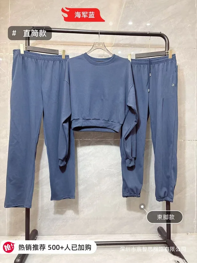 Alo Yoga Hoodies & Sweatshirts Half-Zip Stand-Collar Sweatshirt product detail image 10