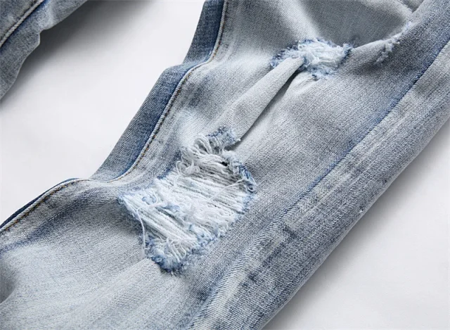 AMIRI Jeans Distressed embroidered skinny product detail image 12