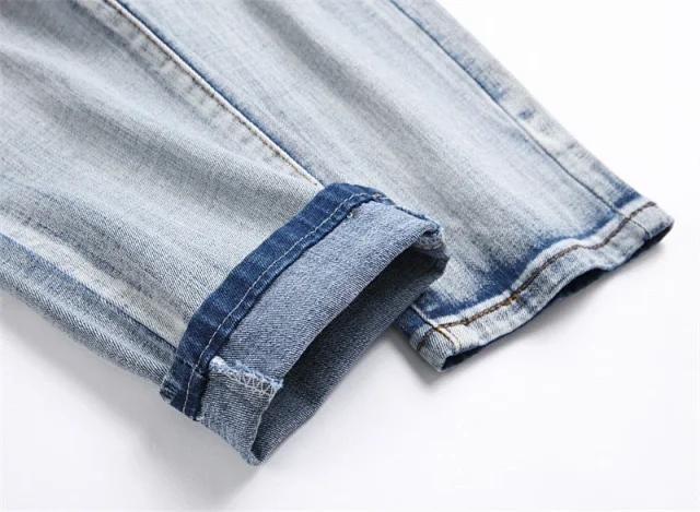 AMIRI Jeans Distressed embroidered skinny product detail image 13
