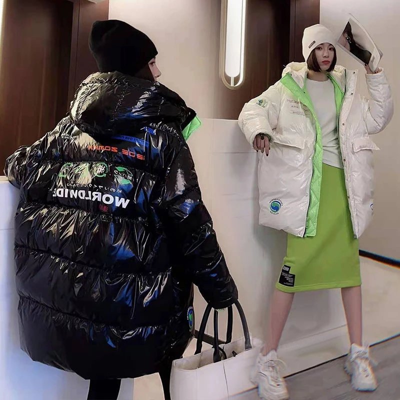 精致洋气的羽绒服，穿起来也会更加显瘦，穿着轻盈又保暖
