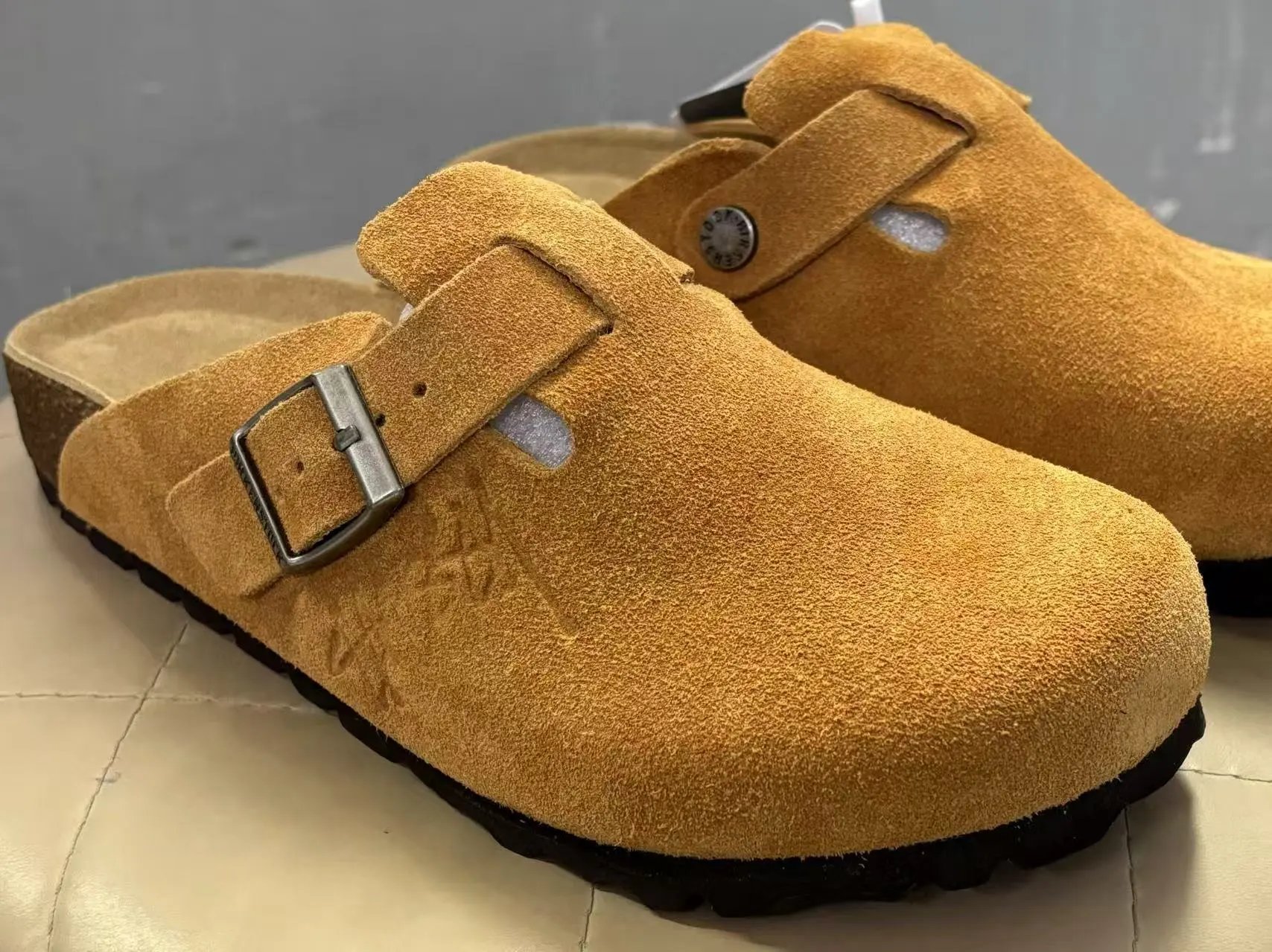 Signature Edition Chestnut