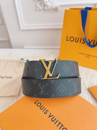 Special L * - V4.0cm wide M0262, classic black floral ripple bottom, vacuum plated buckle, double-sided can be made of genuine leather