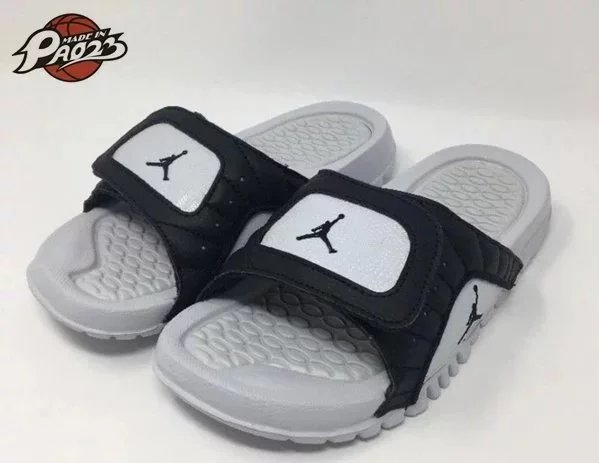 820267-010 Women's In Stock