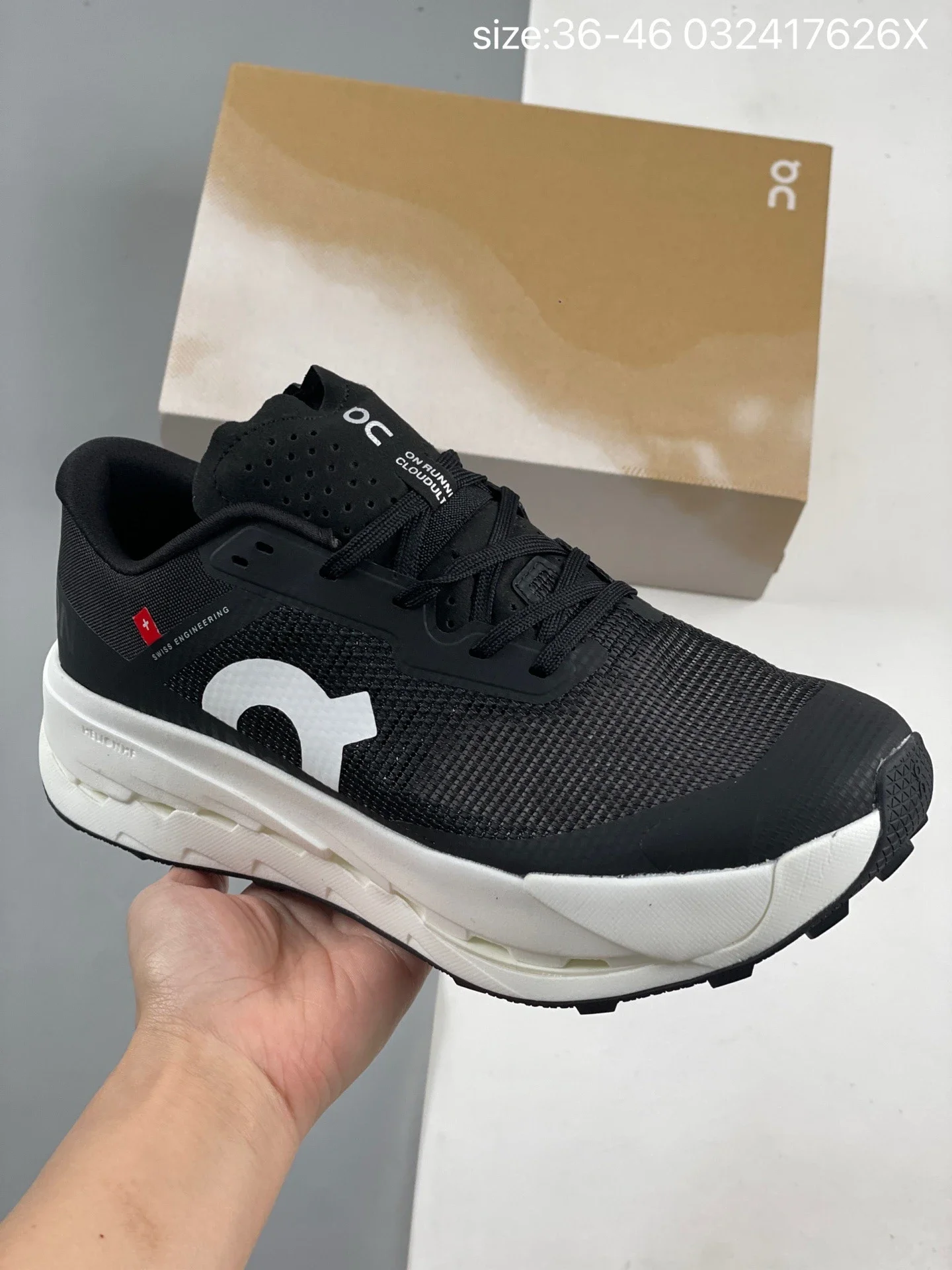 On Cloudrunner Black