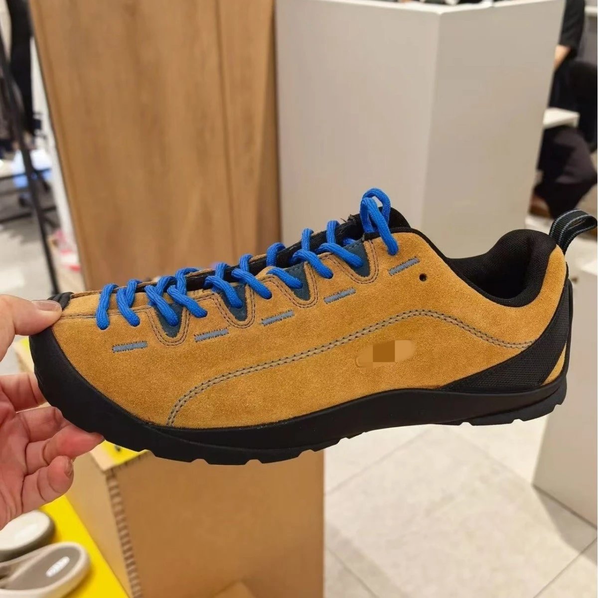 Suede Low Top Beige Green Outdoor Walking Shoes