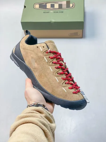 Design Keen Footwear Targhee Low Brown Suede with Red Laces Casual Shoes - 1