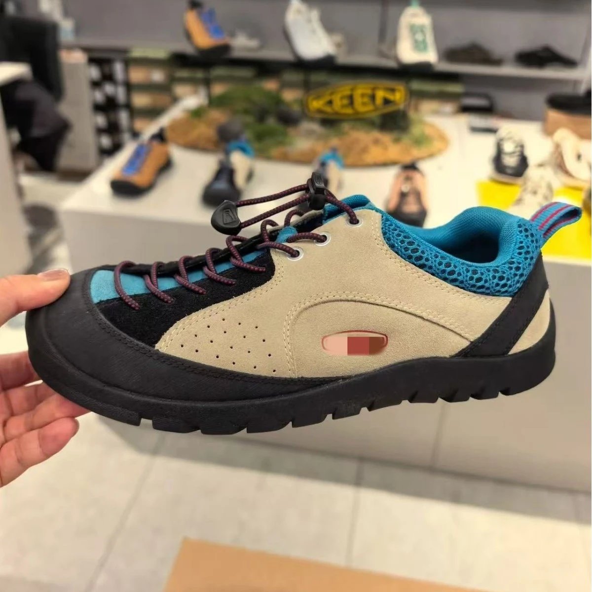 Suede Low Top Beige Green Outdoor Walking Shoes