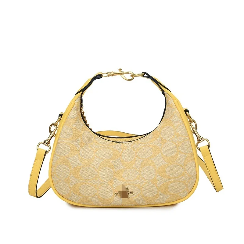 Coach Mini Signature