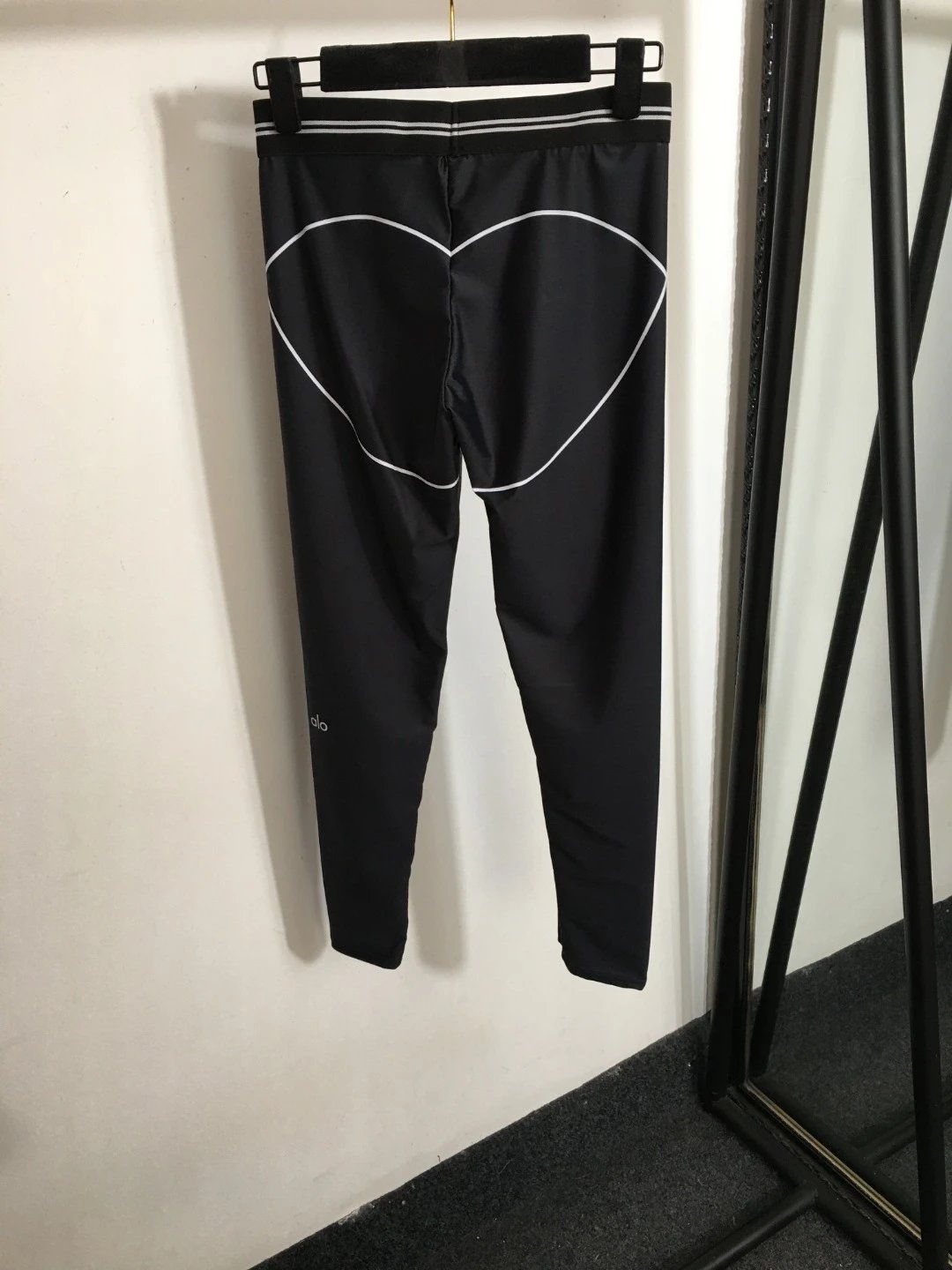 Design Activewear Set Royal Blue Sporty Bra and Leggings - 9