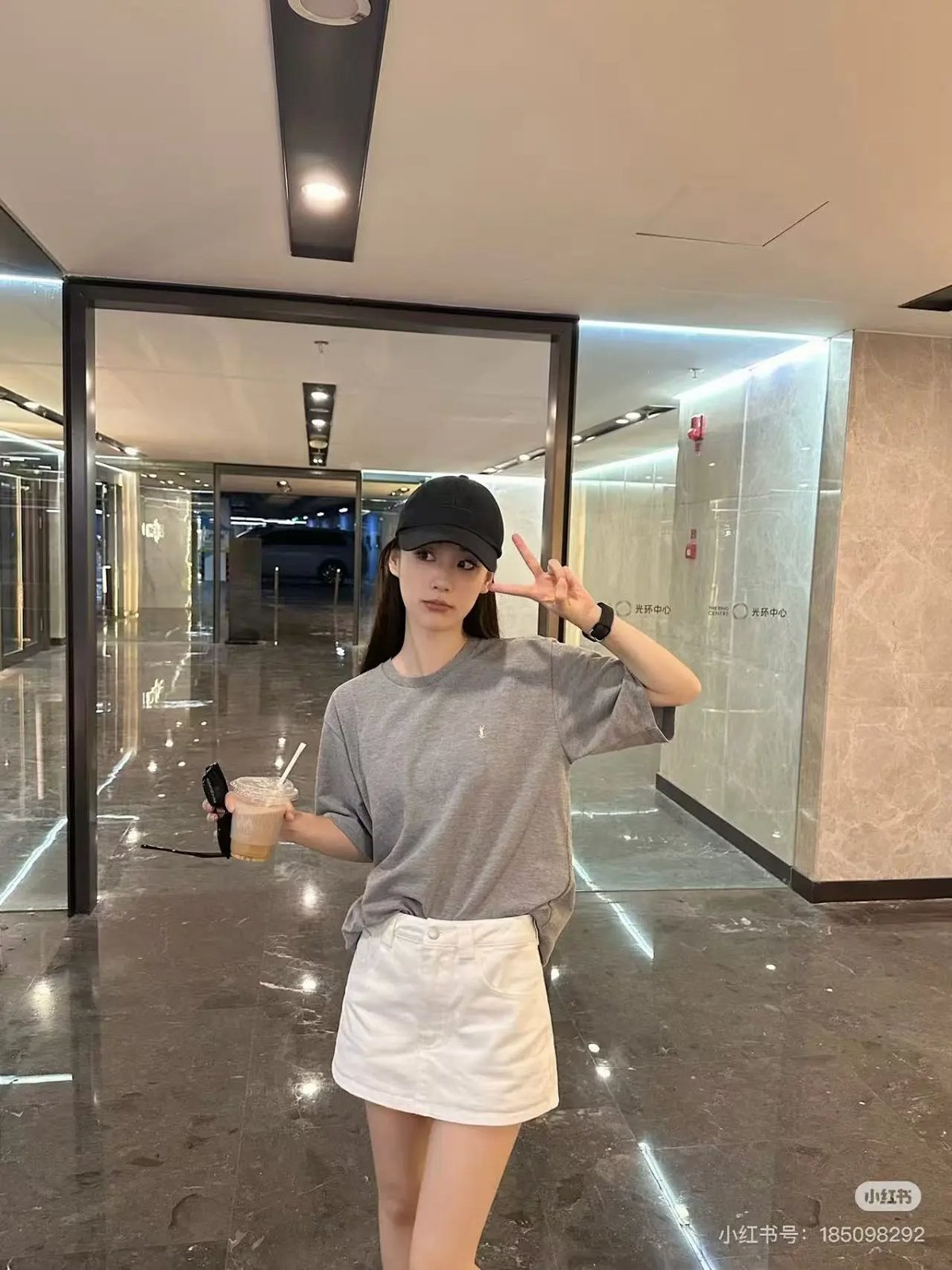 Saint Laurent Monogram Embroidered Gray T-Shirt product detail 2 in Litbuy spreadsheet finds