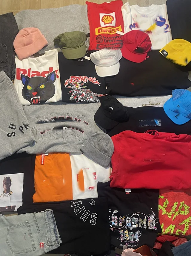 Supreme Knitwear Blurred Logo Crewneck Sweater product detail image 4