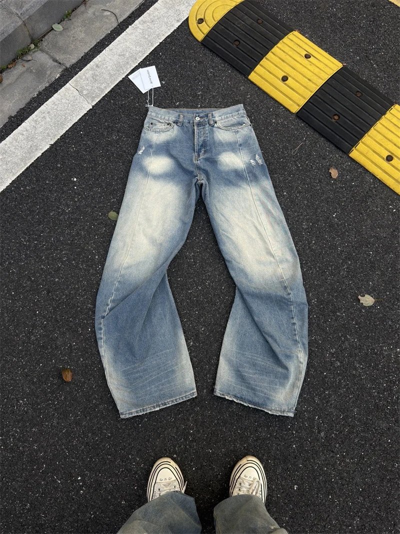 Design Wide-Leg Distressed Washed Denim Jeans - 4