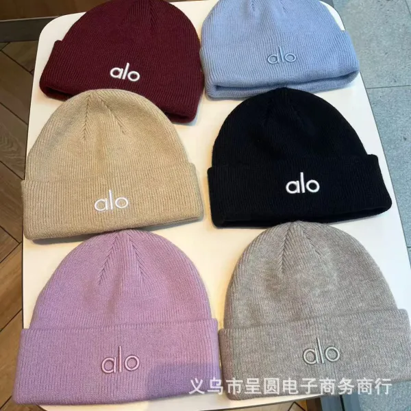 Alo Yoga Beanie Gray Knit Hat - 4