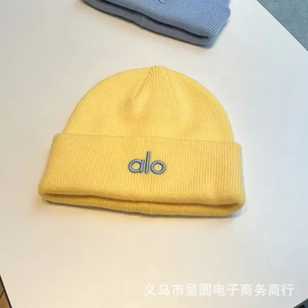 Alo Yoga Beanie Gray Knit Hat - 16