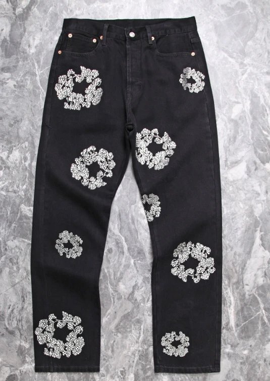 黑色牛仔裤（钻石花环）