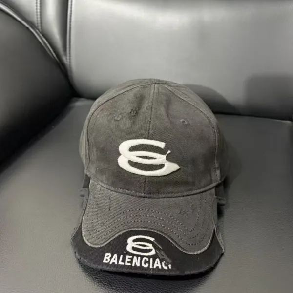 Balenciaga Logo Embroidered Beige Baseball Cap - 5