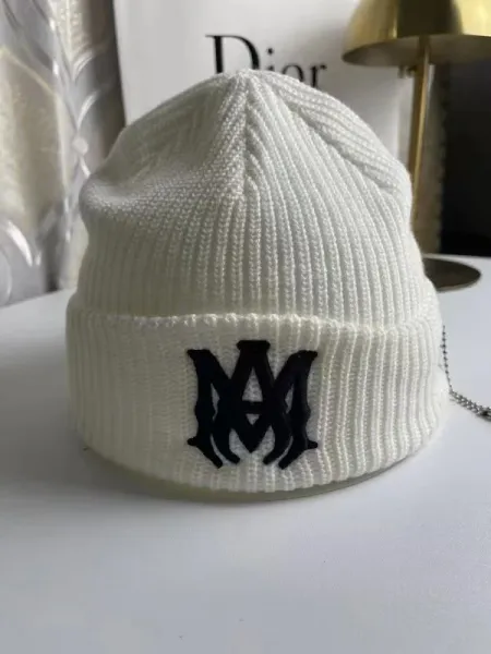 MM6 Maison Margiela Logo Embroidered White Beanie - 1