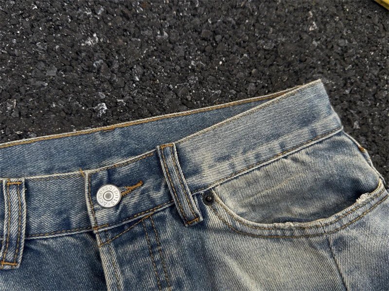 Design Wide-Leg Distressed Washed Denim Jeans - 7
