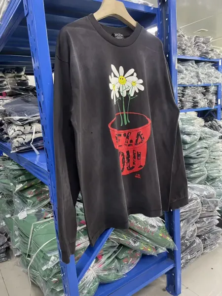 Demna Gvasalia x Balenciaga Daisy Pot Long-Sleeve Tee Black - 10