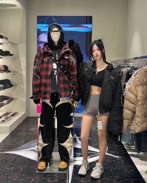 Balenciaga Cropped MA-1 Bomber Jacket Black - 7