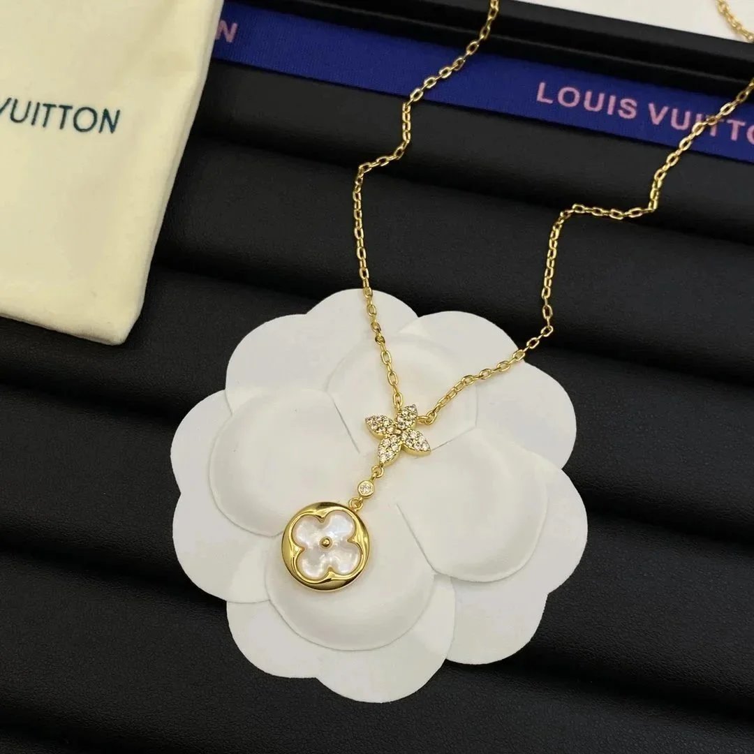 Louis Vuitton Flower Pendant Necklace White Gold Floral