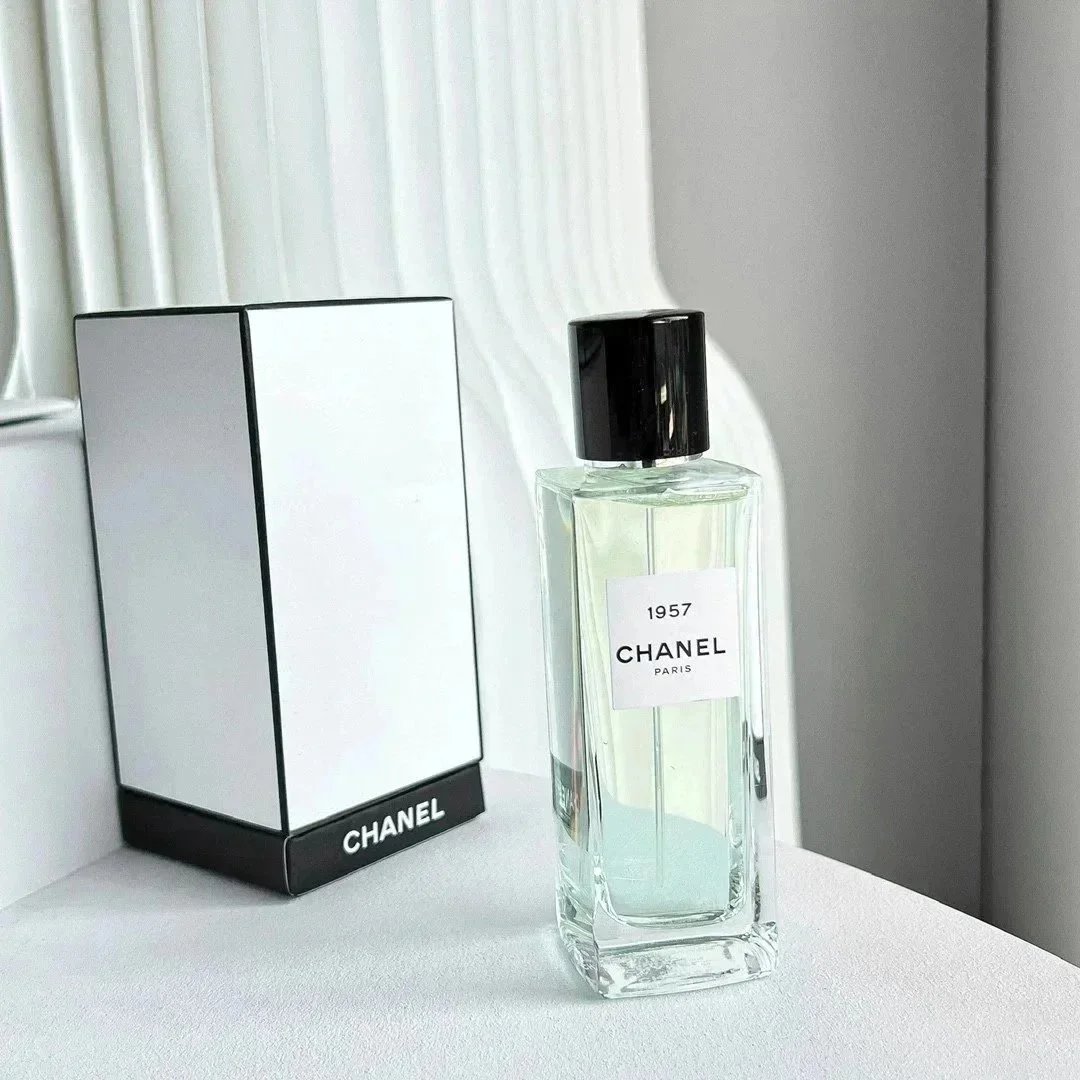 Fragrance product photo 4