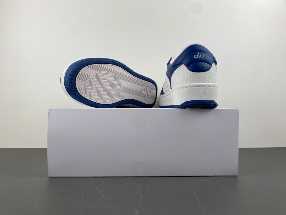 Alo Yoga Court Sneaker Navy and White Sneakers - 4