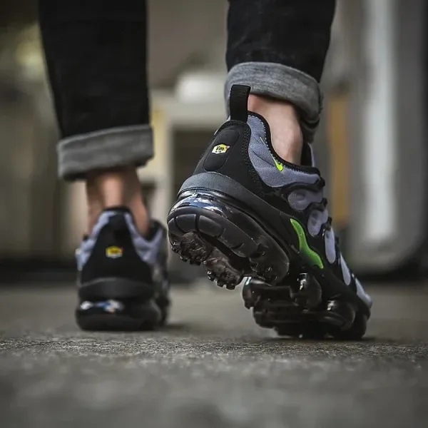Nike Air VaporMax Plus Blue Gradient Sneakers - 9