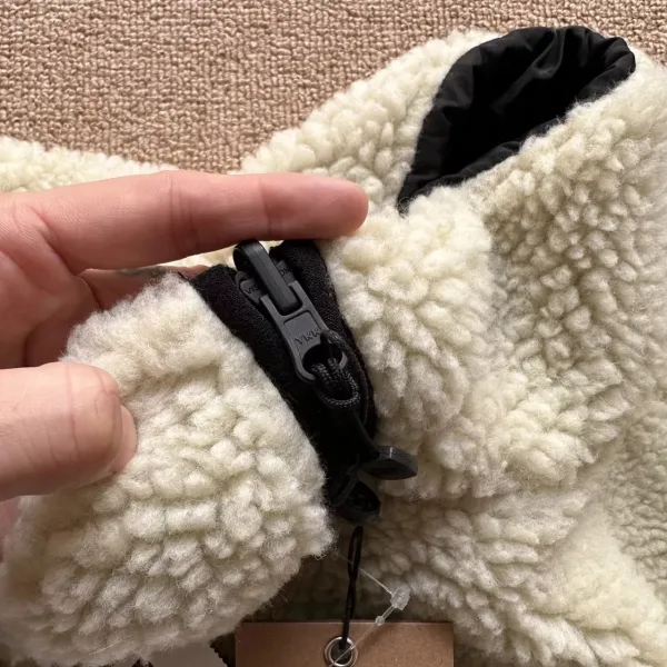 Design 8-Ball Sherpa Jacket Beige and Black Outerwear - 86