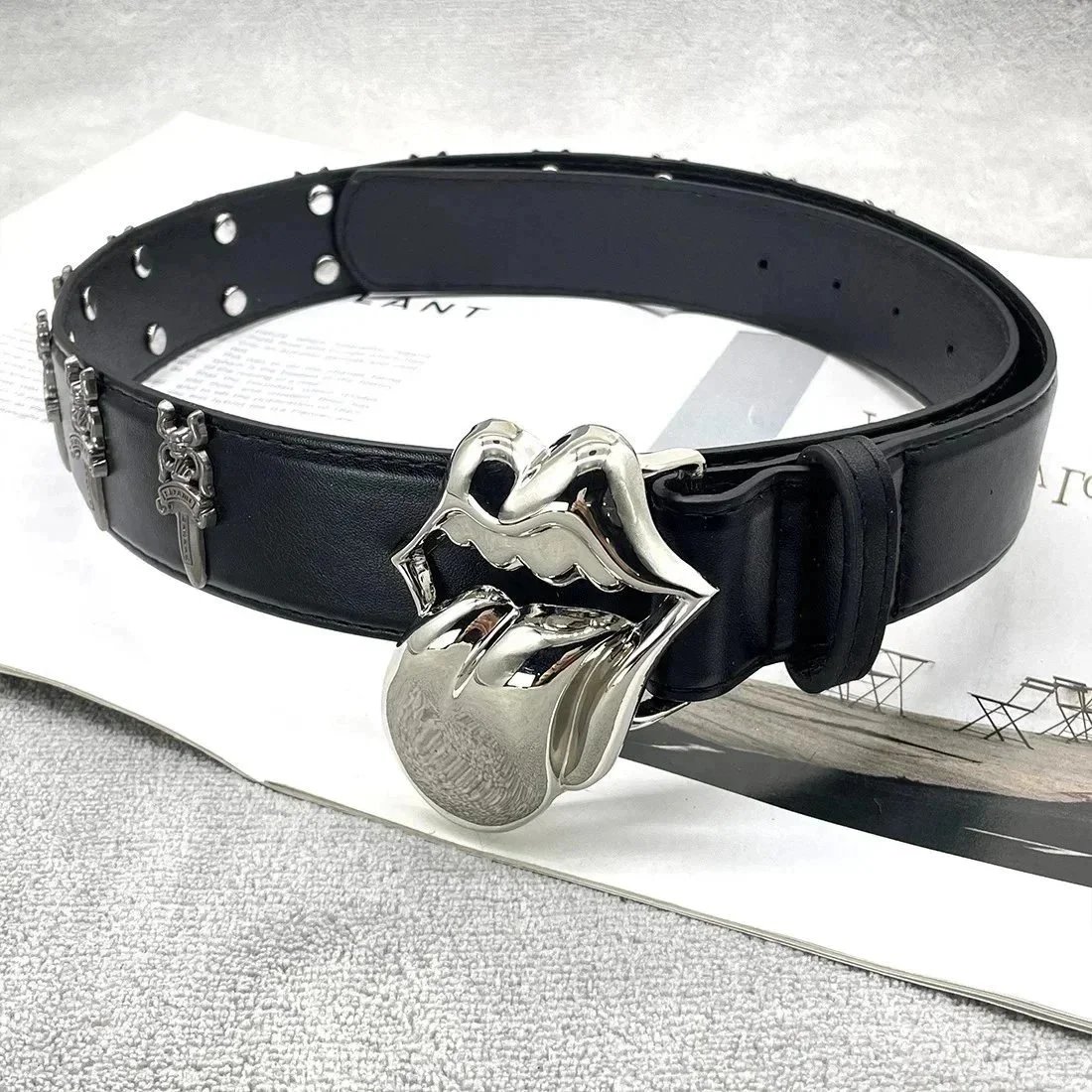 [12 Sacred Swords – Thickened Tongue] Kroh CH Sacred Sword Heart Belt SKU image