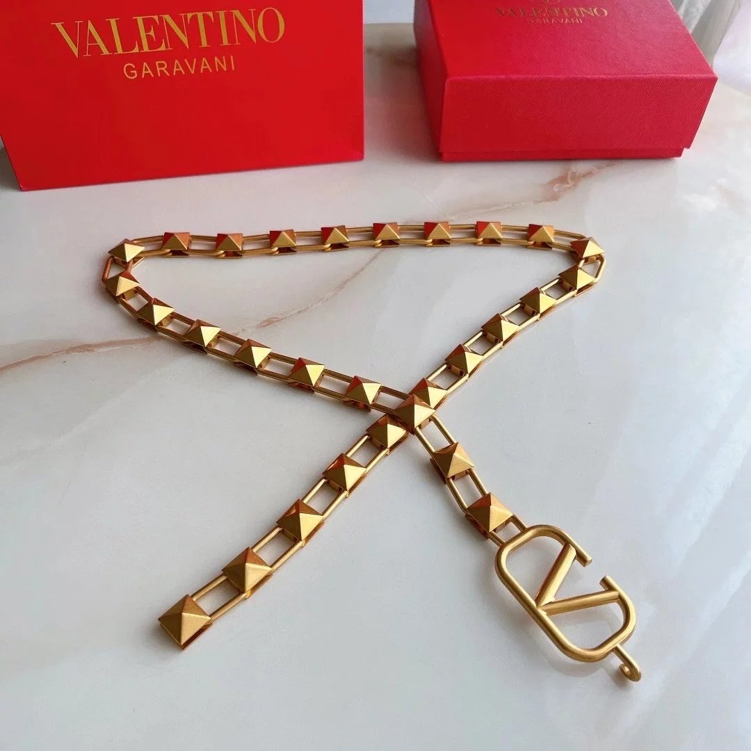 Valentino Valentino 2022 fall and winter new chain waist chain women! Gold-colored metal Essential single product v word, delicate Elegant average size