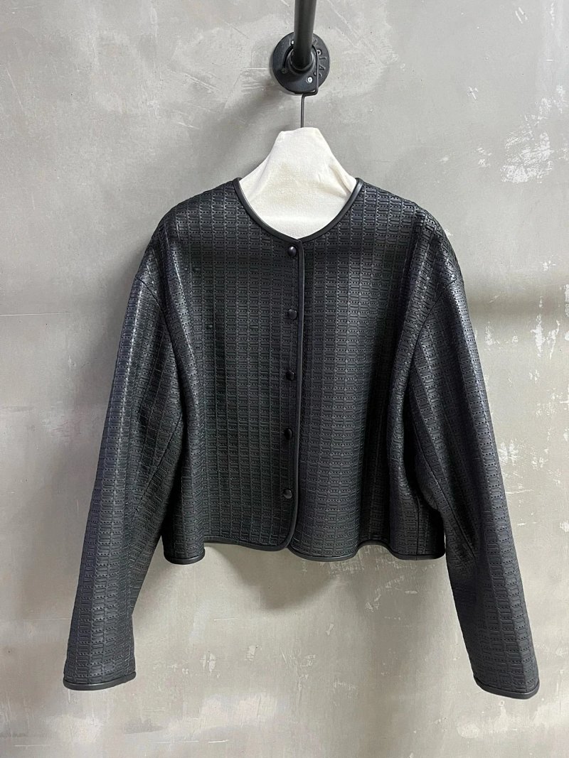 Dior D - Material - Size - Xlm