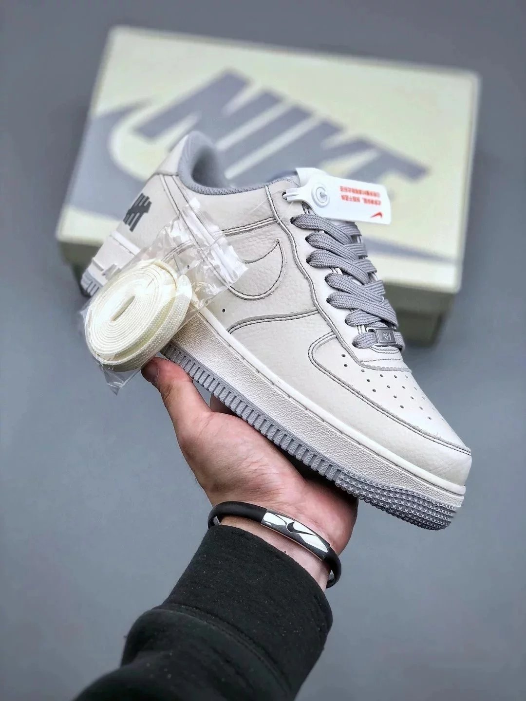 耐克Nike Air Forece 1 “米白” 空军一号AF1低帮休闲板鞋 货号：UN1988–666