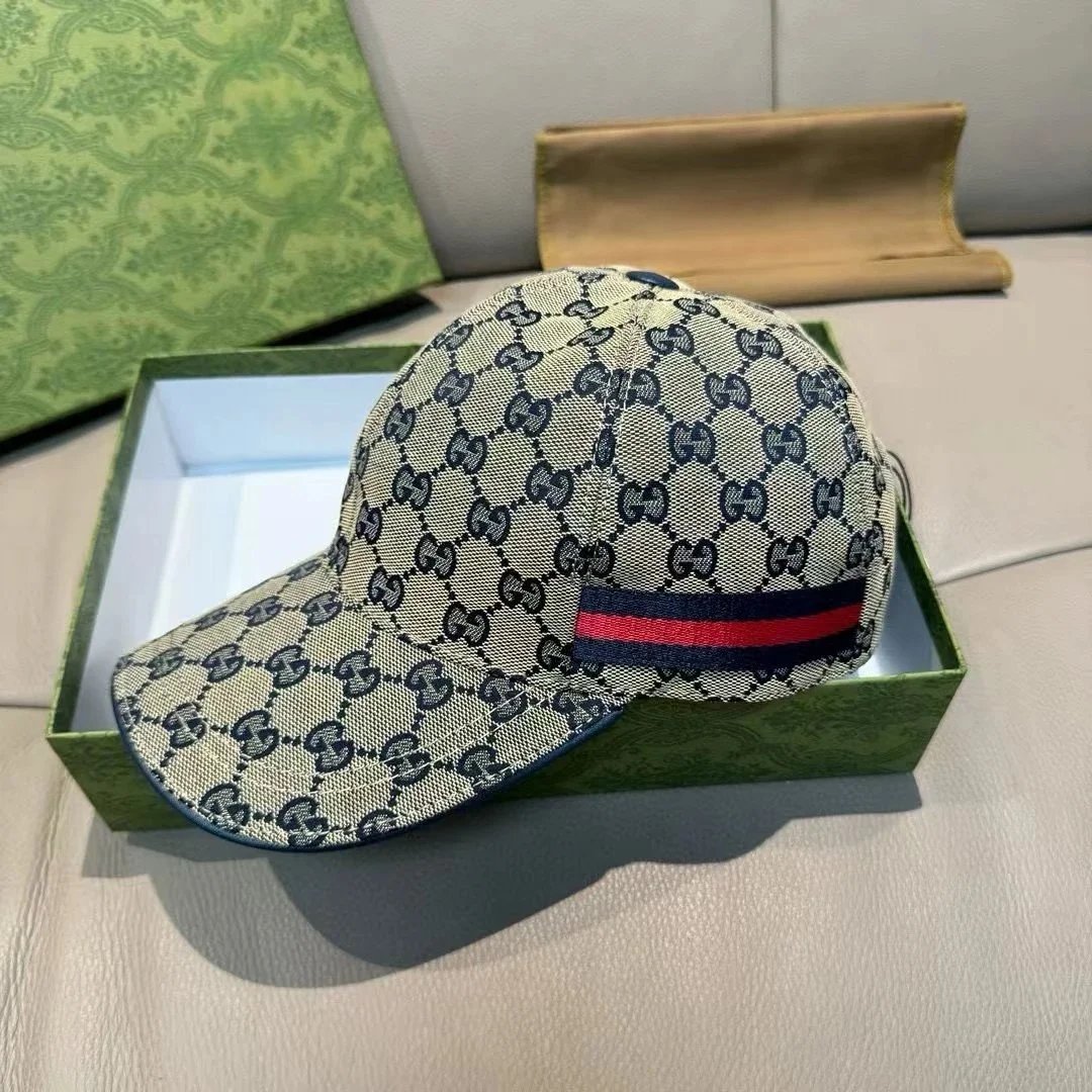 Casual baseball cap