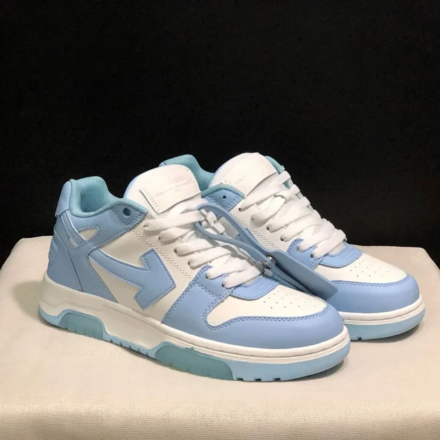 Off-White Sneakers Arrow Logo High-Top product detail image 3